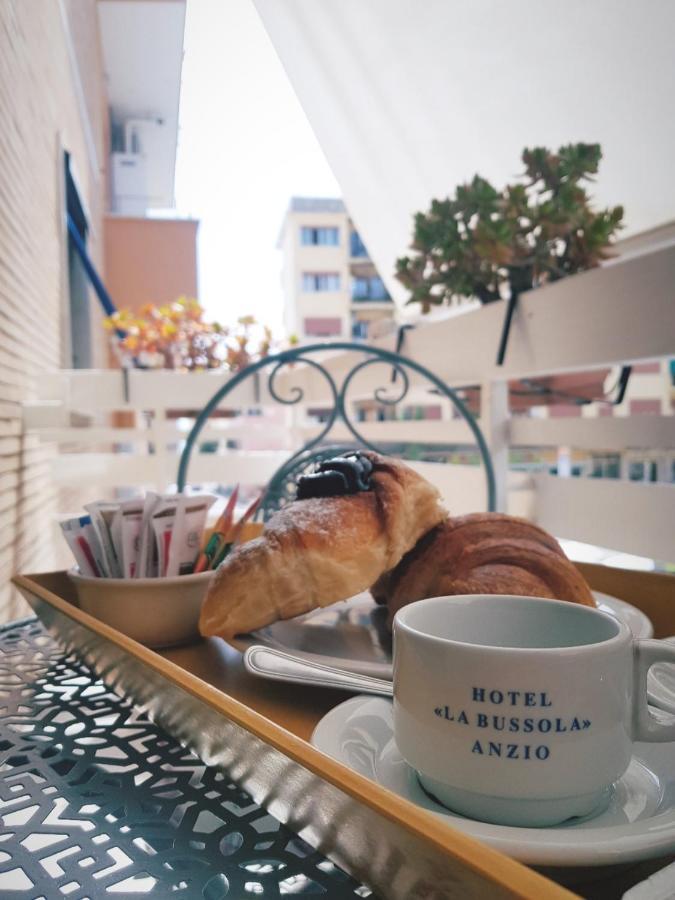 Hotel La Bussola アンツィオ エクステリア 写真